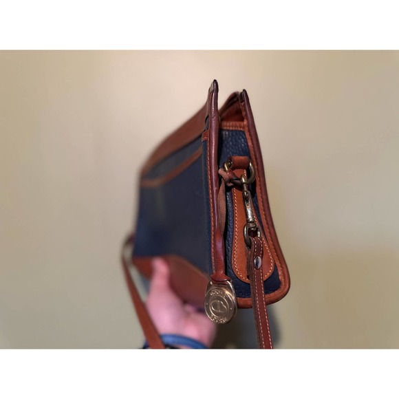 Dooney and Bourke Vintage Blue Leather Duck Small Crossbody - Picture 6 of 7